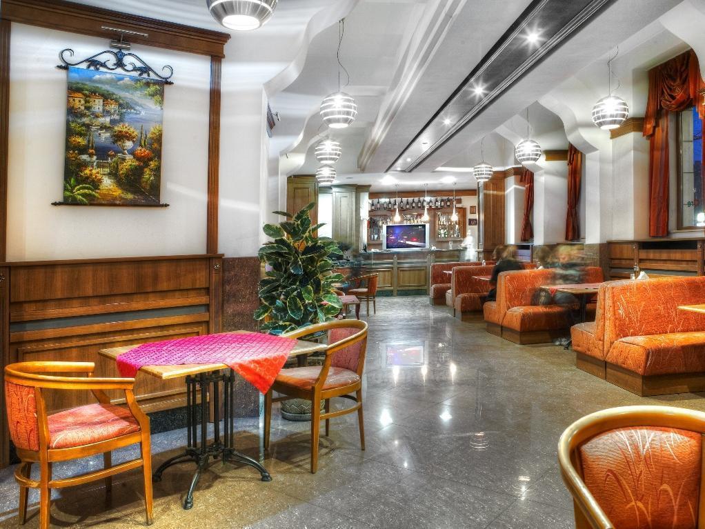 Maxim Boutique Hotel Sofia Buitenkant foto