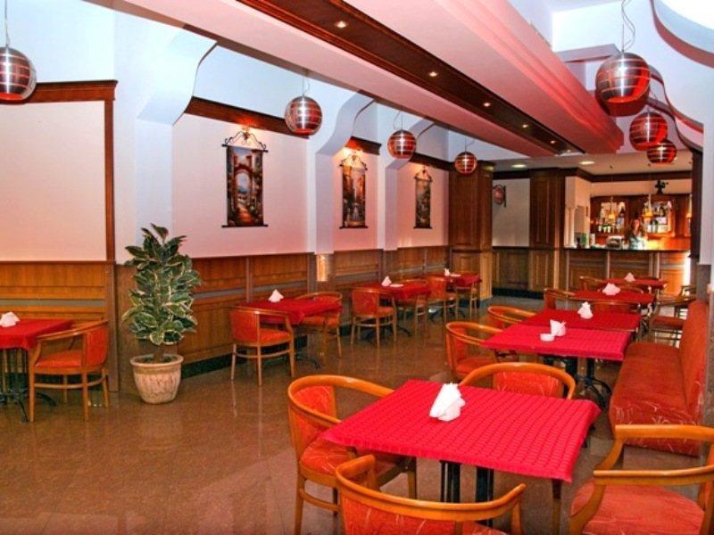 Maxim Boutique Hotel Sofia Buitenkant foto