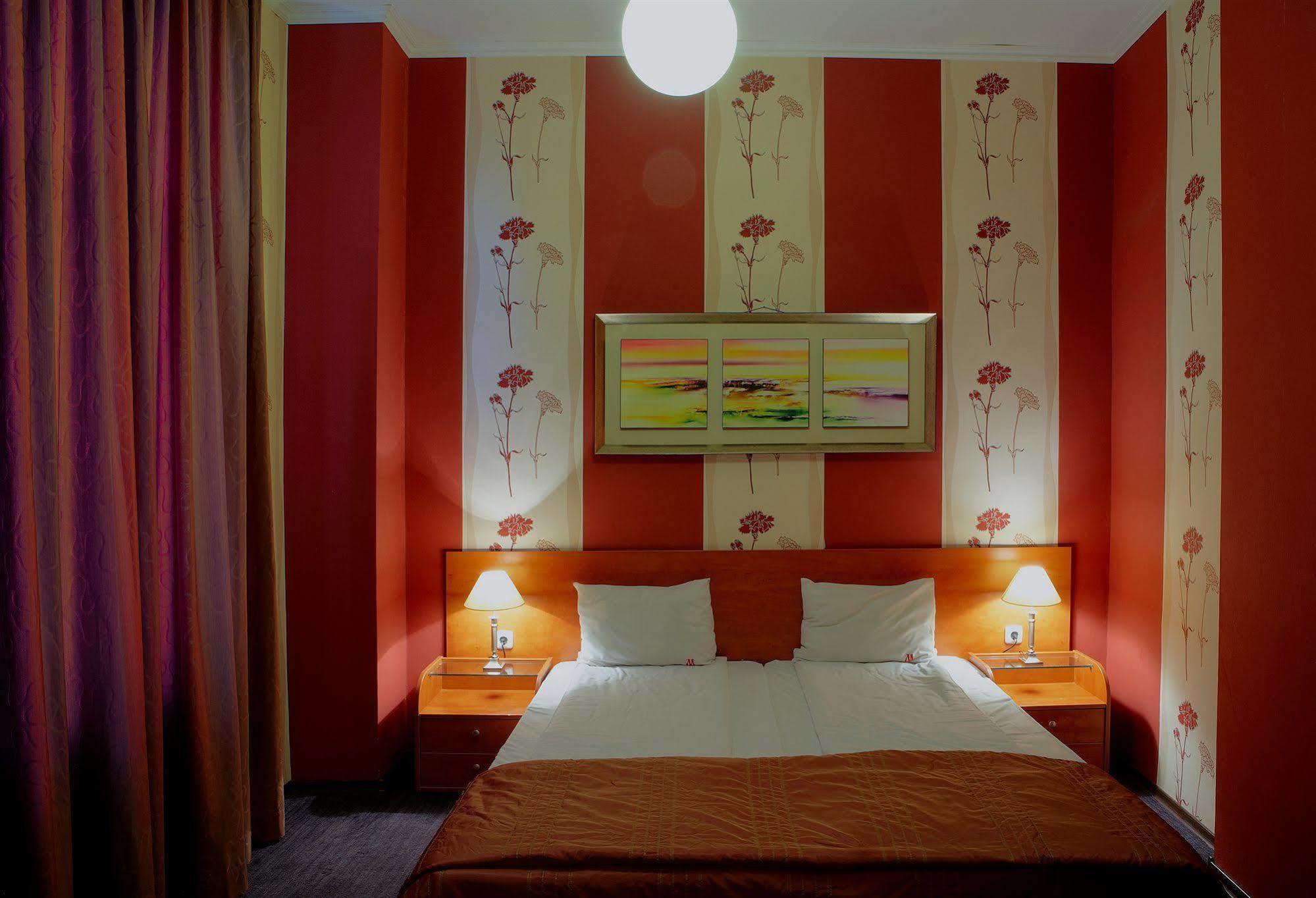 Maxim Boutique Hotel Sofia Buitenkant foto